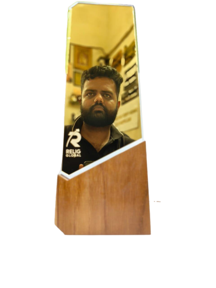 Modern Glass Trophy - Image 5