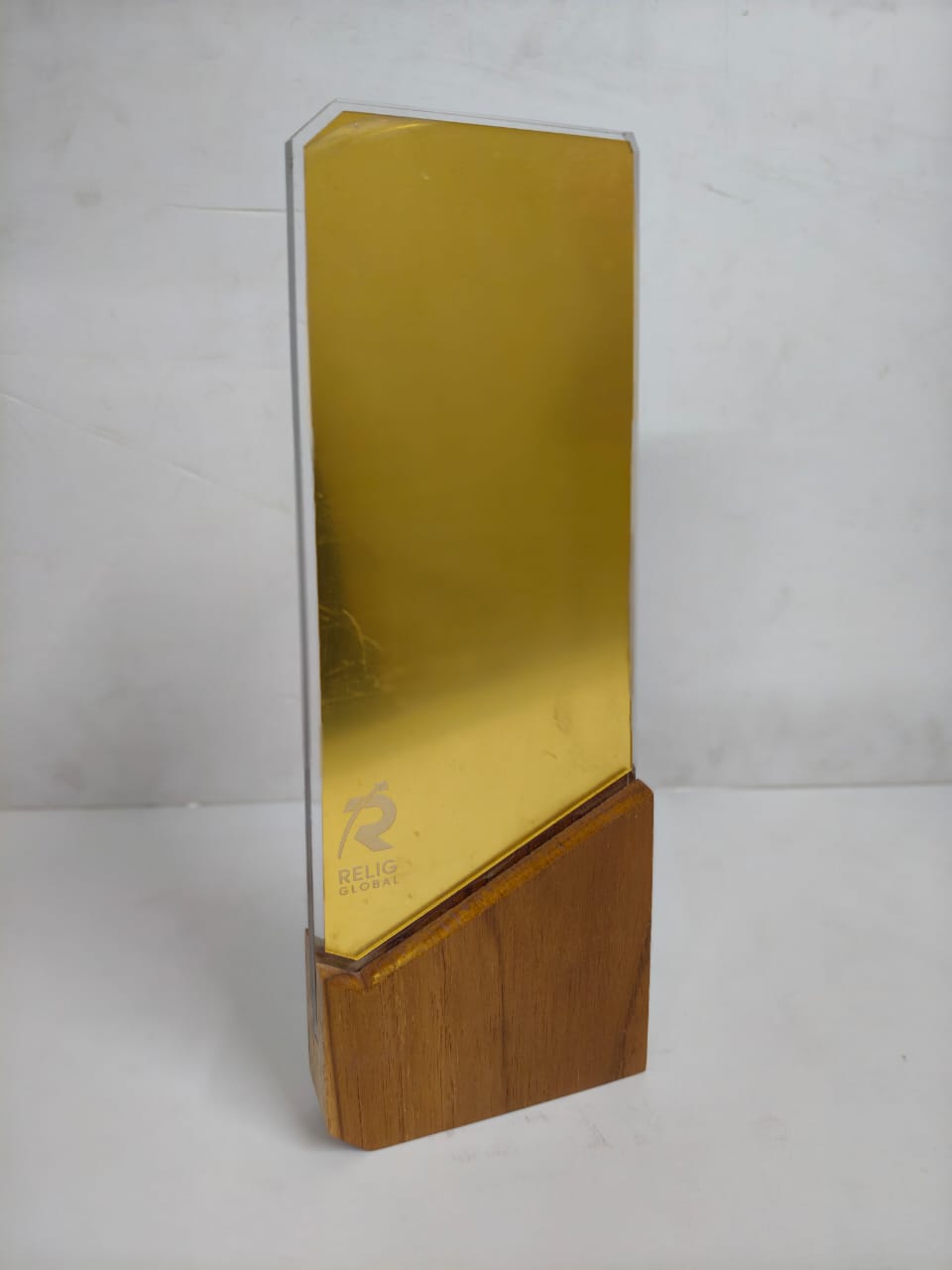 Modern Glass Trophy - Image 3